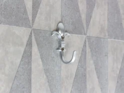 Carrara vaatekoukku
