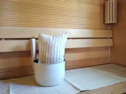 Pisla Raita laudeliina valk/beige